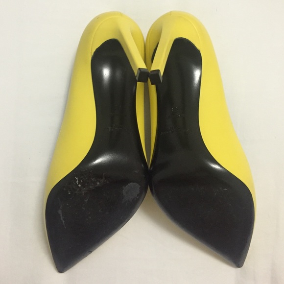 GENUINE, Ives Saint Laurent Sandals, Yellow. - Picture 4 of 5